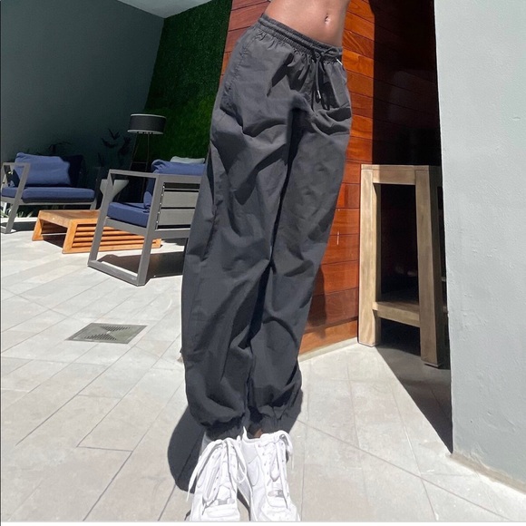 garage Parker pull on pants - Picture 1 of 4